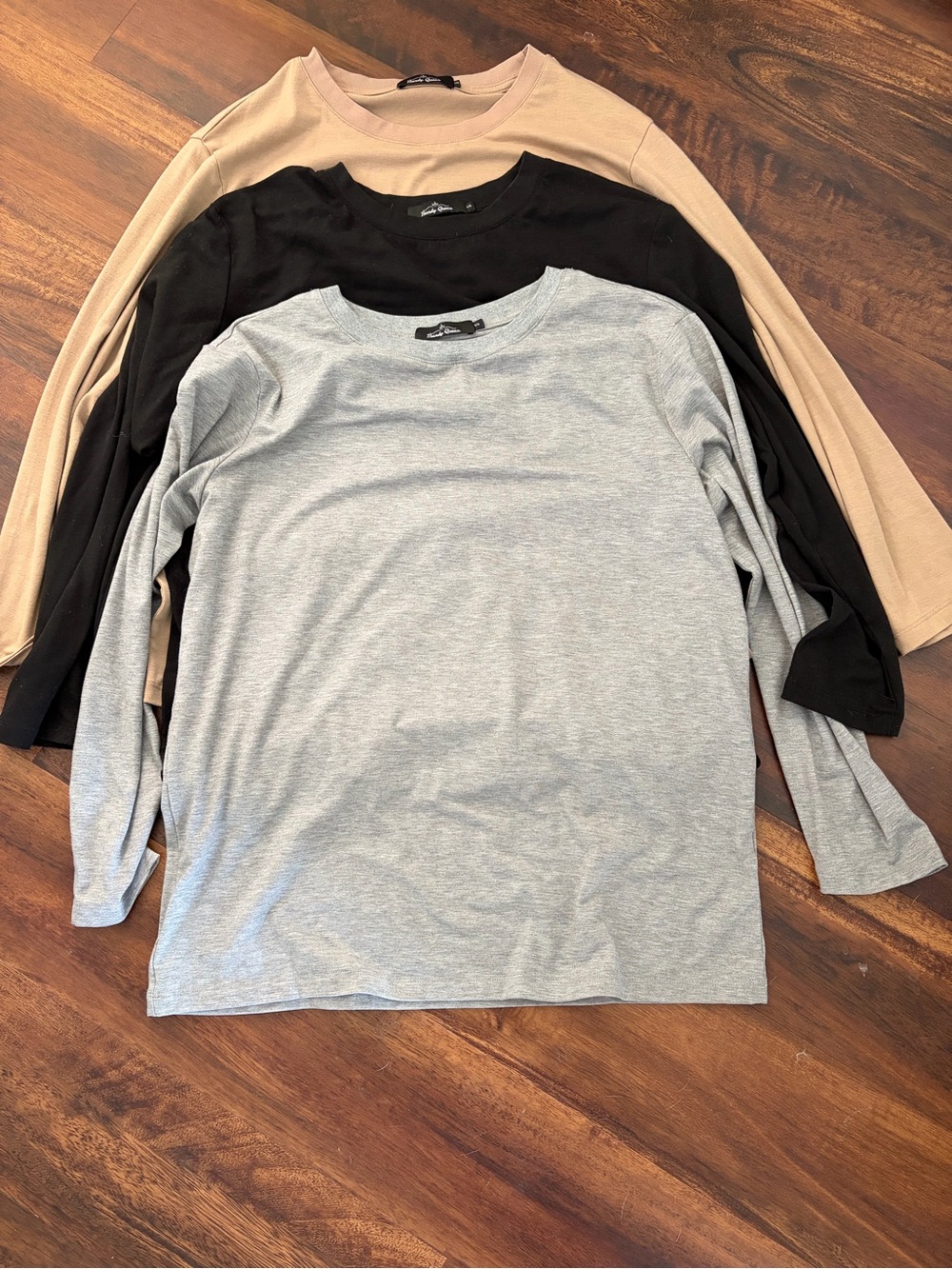 Women’s Trendy Queen Long-Sleeve Crewneck Shirt - Gray, Black, Tan - Lot of 3